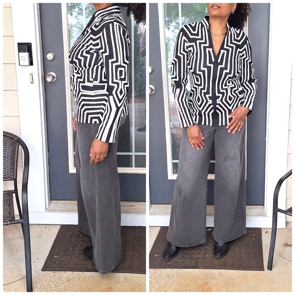 Ika Black & White Geometric Zippered Jacket - Picture 12 of 12